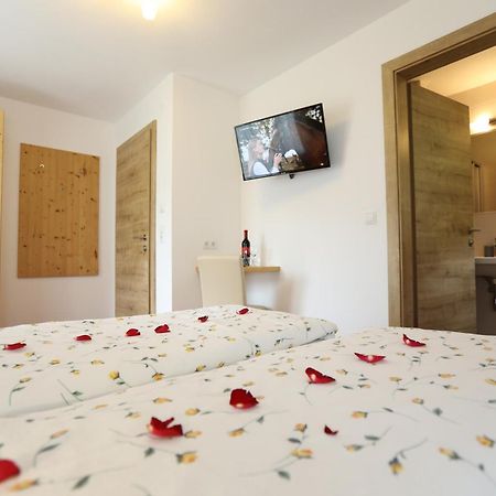 Bed and Breakfast Haus Maria Герлос Экстерьер фото